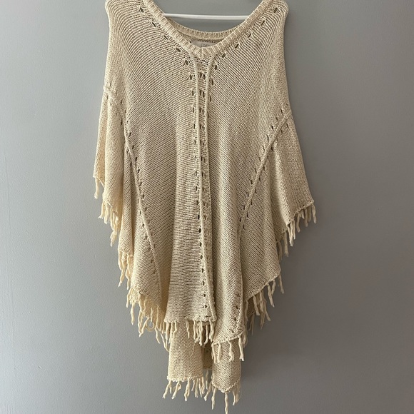 Loft Ivory Fringe Poncho - Picture 4 of 4